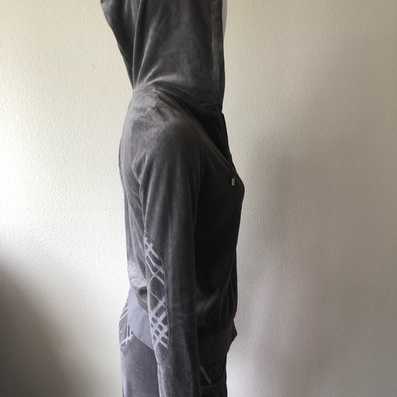 BURBERRY WOMEN’S VELOUR HOODIE & SWEAT PANTS - Picture 6 of 8